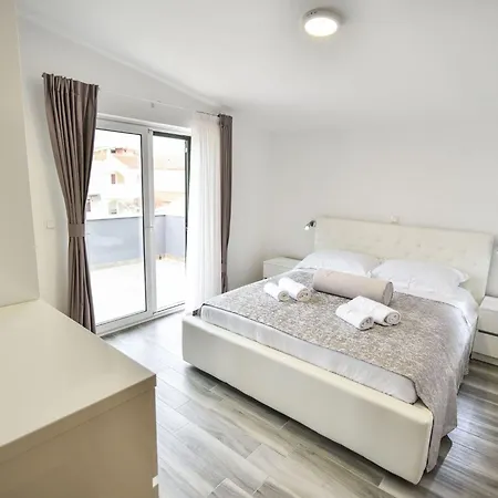 Sana 2 By Interhome Vir